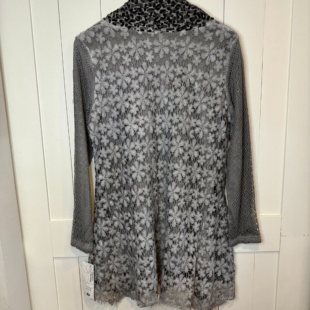 Lulu-B Gray Lace Patchwork Tunic Top M Leopard Velvet Cowl Neck Artsy Boho - Picture 3 of 7